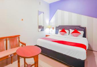 OYO 2481 Gangnam Style Residence allows 18 year olds to book a room