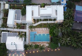 The B Resort has Balcony rooms