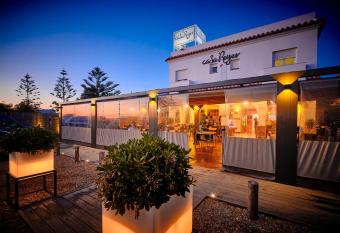 Casa Reyes El Palmar allows 18 year olds to book a room