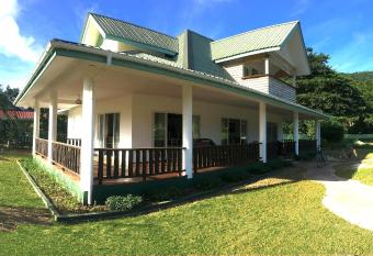 Casa Livingston has Balcony rooms