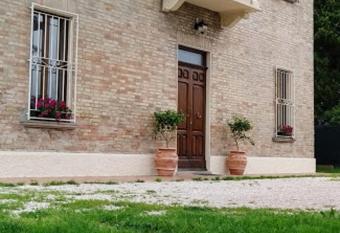 Villa Blanco s has Balcony rooms