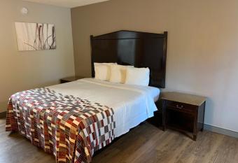 Red Roof Inn Baltimore has Smoking rooms