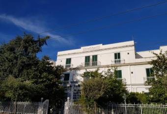 Albergo Santa Teresa has Balcony rooms