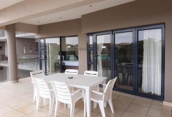 Whale Rock has Balcony rooms