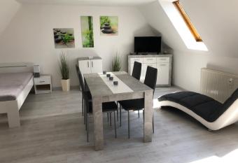 Ferienwohnung Hendrich Sotterhausen allows 18 year olds to book a room