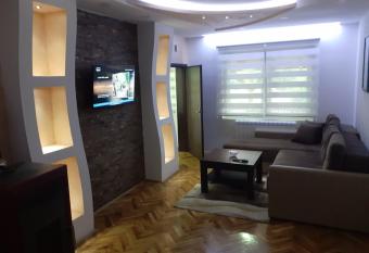 Marta apartman De Lux has Balcony rooms