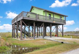 Sailfish Retreat has Balcony rooms