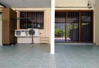 Homestay Pulai, Ipoh has Balcony rooms