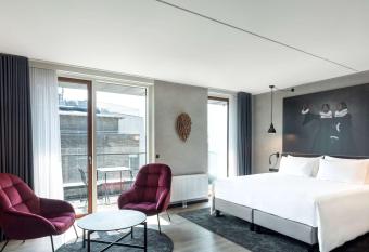 Radisson RED Aarhus allows 18 year olds to book a room