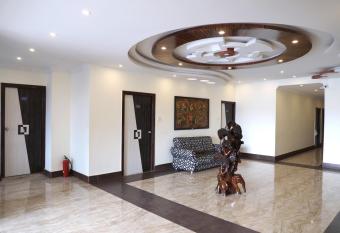 Hotel Dream World Boarding & Lodging has Smoking rooms