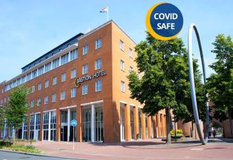 Bastion Hotel Arnhem allows 18 year olds to book a room