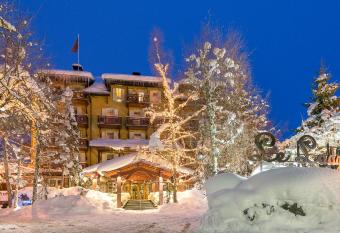 Lodge Park has Balcony rooms
