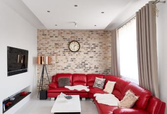 Goldwell Apartments - Szczesliwa allows 18 year olds to book a room