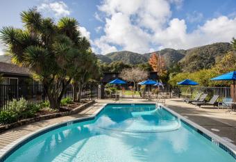 Hidden Valley Inn has Balcony rooms