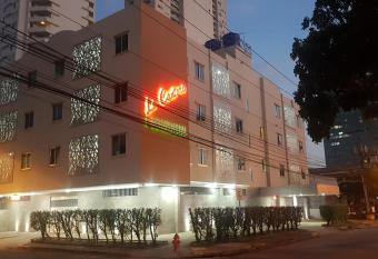 Residencial La Cantora allows 18 year olds to book a room