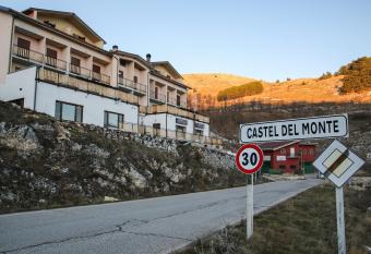 Albergo Parco Gran Sasso has Balcony rooms
