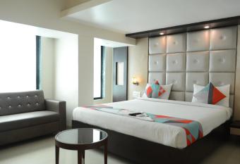 Hotel Aishwarya Residency allows 18 year olds to book a room