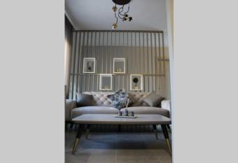 Presidential Palace has Balcony rooms