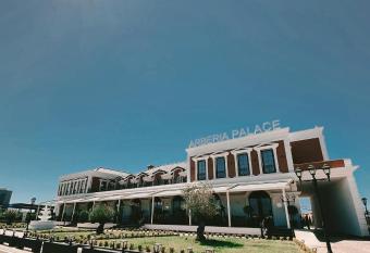 Grand Palace Hotel has Balcony rooms