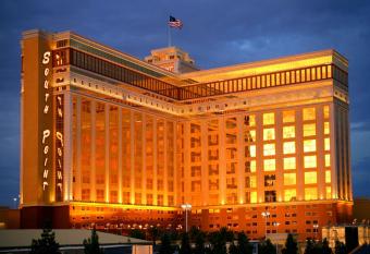 South Point Hotel Casino-Spa has Smoking rooms