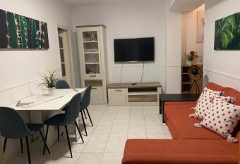 dream central plaza allows 18 year olds to book a room