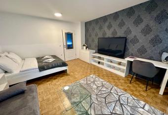 Clara Ljubljana Apartment allows 18 year olds to book a room