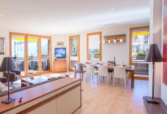 Chalet Waldschluecht has Balcony rooms