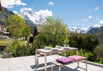 Chalet Arven has Balcony rooms