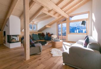 Chalet Ledibach has Balcony rooms