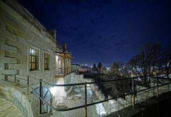 Naraca Cave House has Balcony rooms