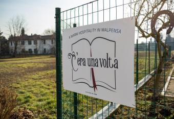 C era una volta room allows 18 year olds to book a room