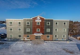 Rivers Blue Crescent Hotel allows 18 year olds to book a room