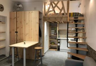 AlloAppartMeubl  _L   crin allows 18 year olds to book a room