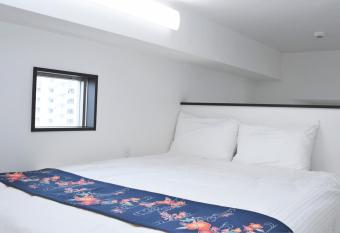 Hotel Urbansea 3 Makishi allows 18 year olds to book a room