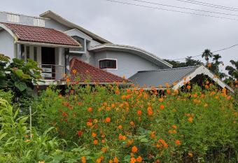 Chamayam Holiday Villa has Balcony rooms