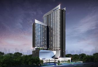 Somerset Rama 9 Bangkok has rooms with a private hot tub