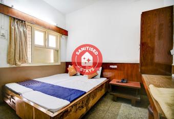 SPOT ON Hotel Jd Sons allows 18 year olds to book a room