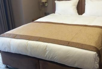 Zalel Hotels Laleli allows 18 year olds to book a room