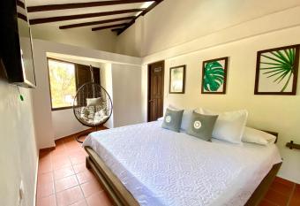 Casa Chevere Hostel Boutique allows 18 year olds to book a room