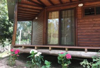 Los Quetzales allows 18 year olds to book a room