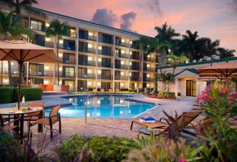 Courtyard by Marriott Fort Lauderdale East/Lauderdale-by-the-Sea has Balcony rooms