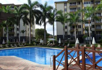 3Room Penthouse Beach Condo has Balcony rooms