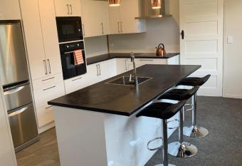 Quiet home with modern touch has Smoking rooms