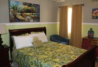 The Artist Place at Kensington New Kingston has Balcony rooms