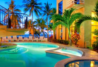 Balcon del Mar Beach Front Hotel has Balcony rooms