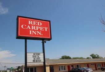 Red Carpet Inn Niagara Falls has Smoking rooms