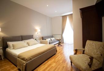 Maison Amelie allows 18 year olds to book a room