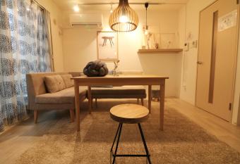 MONTE LIBRO Sapporo has rooms with a private hot tub