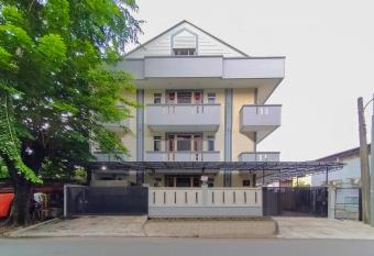 KoolKost Syariah @ Duri Kosambi allows 18 year olds to book a room