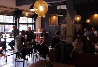 Pint On Punt Backpackers allows 18 year olds to book a room